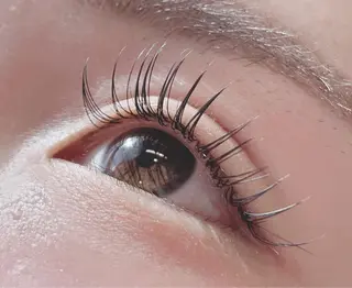 マツエク・マツパ eyelash salon Lumière (リュミエール)所属・Ciel リュミエールの眉毛・アイブロウイメージ