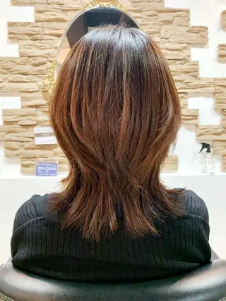 ミディアム マルナ本店 ペコのヘアスタイル