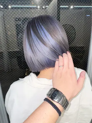 ショート カラー lani ブリーチ /ダブルカラーのヘアスタイル