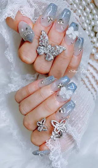 ネイル She   Nail所属・ISA_ BELLAのネイルデザイン