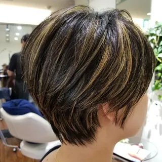 ショート カラー シールエクステ♦️ レイヤー♦️福田晃大のヘアスタイル