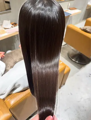 ロング 中山 涼華のヘアスタイル