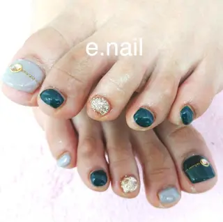 ネイル e.nail所属・和賀井 恵理のネイルデザイン