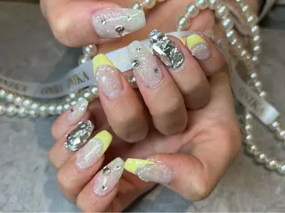 ミディアム ONIKA Nail 青山通り店所属・ONIKA Nail 表参道A4徒歩2分のネイルデザイン