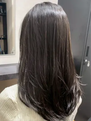 カラー 山本 あゆみのヘアスタイル