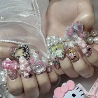 ネイル SLASH所属・Momo ♡のネイルデザイン