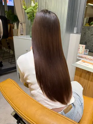 ロング やはらりの/ 透明感カラー‎のヘアスタイル