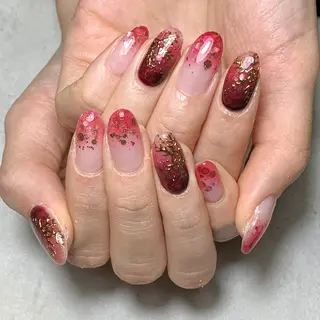 ネイル atelier　FIORITURA所属・FIORITURA aiのネイルデザイン