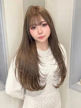 ロング 🥇KEN /レイヤー/艶カラーのヘアスタイル