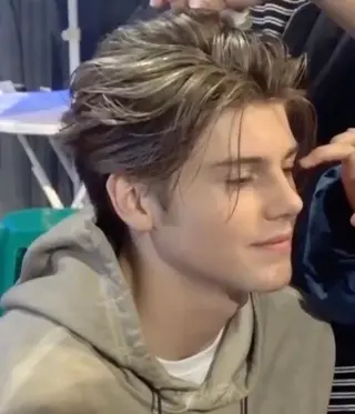 ショート メンズ HARUKI🏔️/ メンズ/透けブラウンのヘアスタイル