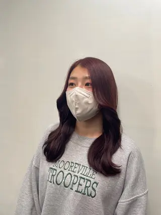 ロング カラー 手塚 由佳のヘアスタイル