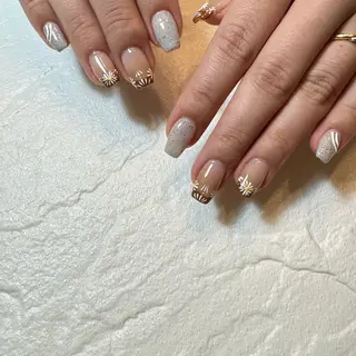 ネイル Aulu'bネイル ボディージュエリーのネイルデザイン