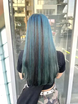 カラー 柔らか🪽うる艶 🎀ブリーチカラーのヘアスタイル