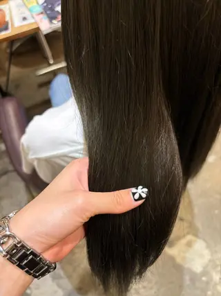 ロング カラー コンドウ マナミのヘアスタイル