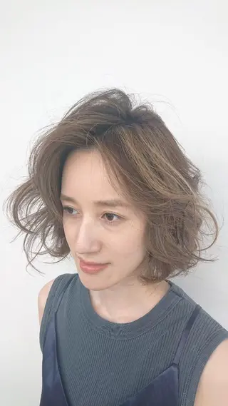 ミディアム カラー ヘアアレンジ HairSignature所属・ブリーチ指名神戸 No.1美容師RENのヘアスタイル