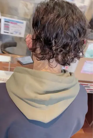 ショート パーマ メンズ 福見 美保のヘアスタイル