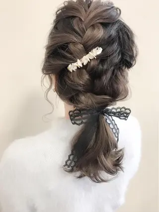 セミロング ヘアアレンジ 沢田 瞳のヘアスタイル