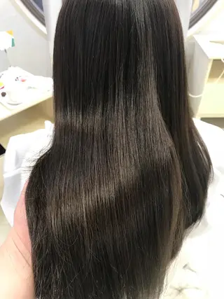 ロング 💫カットはなんでも 得意です✂️のヘアスタイル
