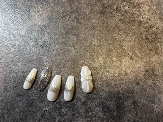 ネイル 筒井 美穂のネイルデザイン