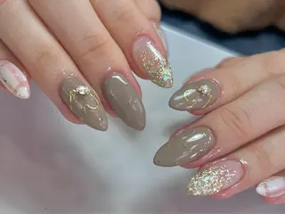ネイル Queen nail所属・QUEENNA IL JR寺田町1分のネイルデザイン