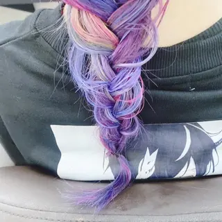 カラー SAKA GUCHIのヘアスタイル