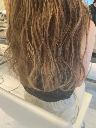 ロング カラー ベージュ/インナー カラー🤍Rieのヘアスタイル