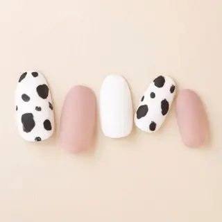 ネイル 💙🤍Tiary M🤍💙のネイルデザイン