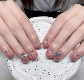 ネイル AngelChris ビューティーサロンのネイルデザイン