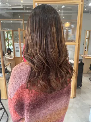 ロング 🐰FERIA 北千里 🐰のヘアスタイル