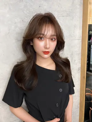 セミロング カラー パーマ ヘアアレンジ foi. フォワ所属・🇰🇷韓国トレンド ヘア🇰🇷高田のヘアスタイル