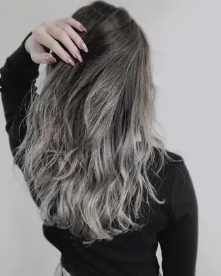 セミロング カラー 1席のみの 美容室IKKIのヘアスタイル