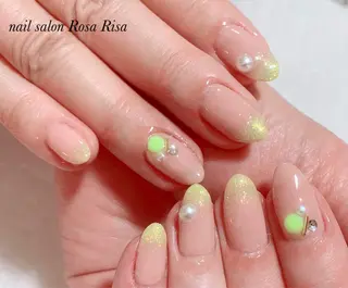 ミディアム ネイル ネイルスタジオ シェイクユアハンズのネイルデザイン