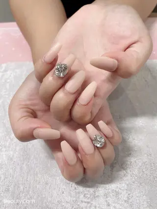 セミロング ネイル 《LB》ラブリエ Nail&eyeのマツエク・マツパデザイン
