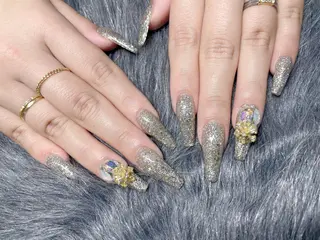 セミロング ネイル 《LB》ラブリエ Nail&eyeのマツエク・マツパデザイン