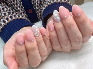 ネイル Zir nail 津田沼店所属・☁️ ゆい 🧸💛のネイルデザイン