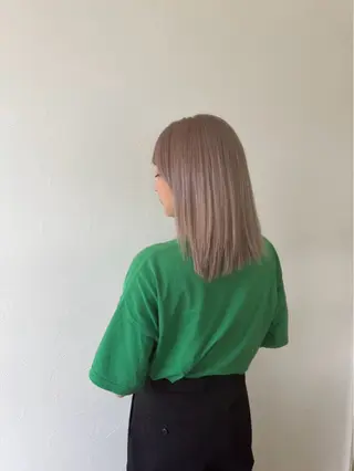 ミディアム カラー イースブルー丸亀所属・弥祝 minoriのヘアスタイル