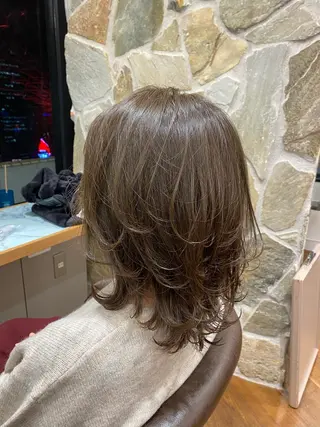 ミディアム レイヤー/グレージュ メンズパーマのヘアスタイル