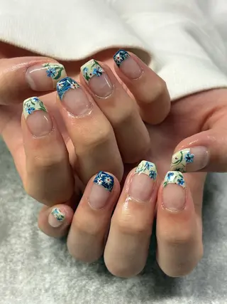 ネイル FIORITURA Maikoのネイルデザイン