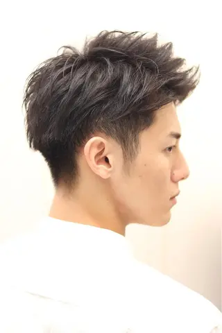 メンズ HAIR&GROOMING YOSHIZAWA Inc.BANDAI所属・みよし まさとのヘアスタイル