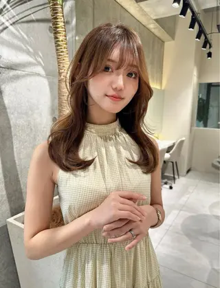 ロング Kanami/韓国風 /艶カラーのヘアスタイル