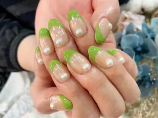 ネイル nailsalon Mirrorのネイルデザイン