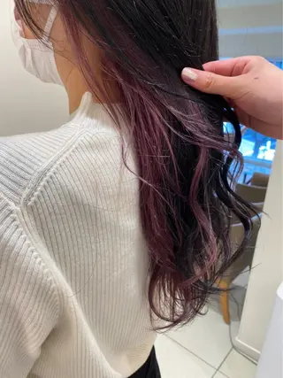 ロング 赤みオフの透明感職人 /ケア重視の美髪施術のヘアスタイル