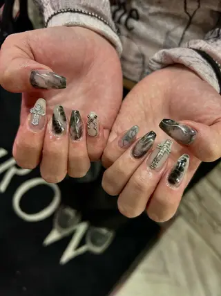 ネイル ALPHA. MAHIROのネイルデザイン