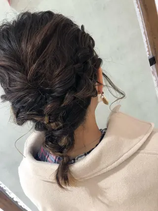 ミディアム ヘアアレンジ 樋渡 侑希のヘアスタイル