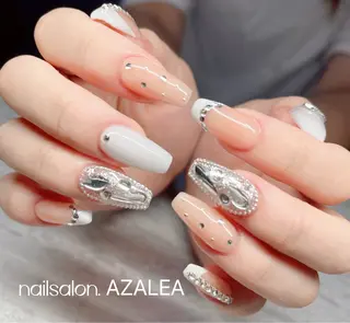 ネイル R inのネイルデザイン