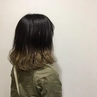 ミディアム カラー 福島 純子のヘアスタイル