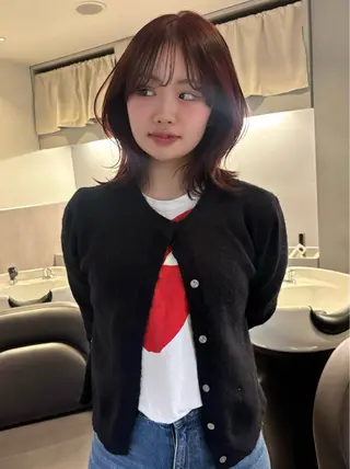 カラー rinka／暖色 ブリーチのヘアスタイル