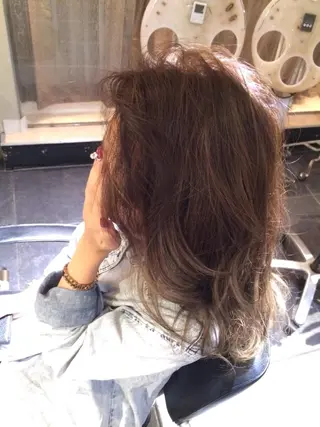 セミロング Eliss 堀江のヘアスタイル