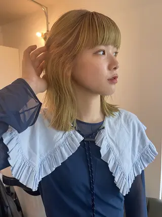 ミディアム カラー Terve.野崎 真里奈のヘアスタイル