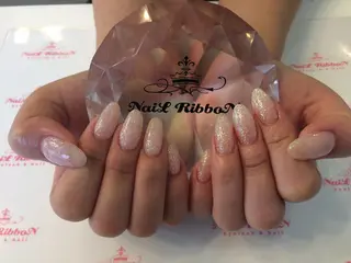 ネイル ネイルリボン 受付スタッフのネイルデザイン
